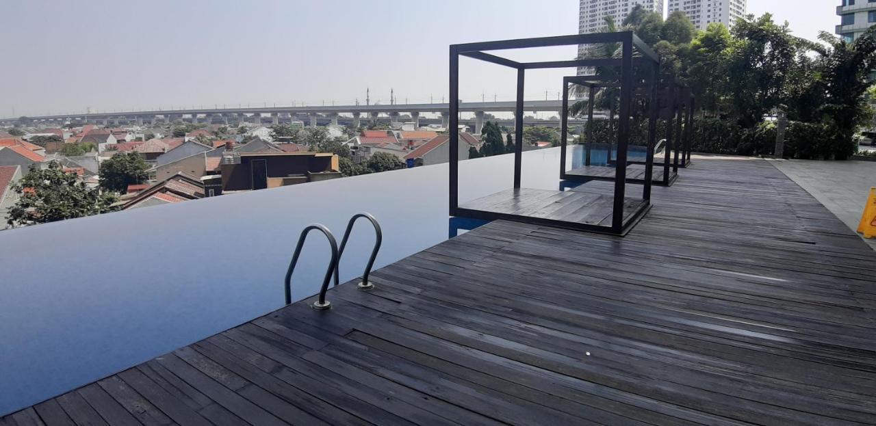 Cozy Grand Kamala Lagoon By Pelita Property Bekasi Esterno foto