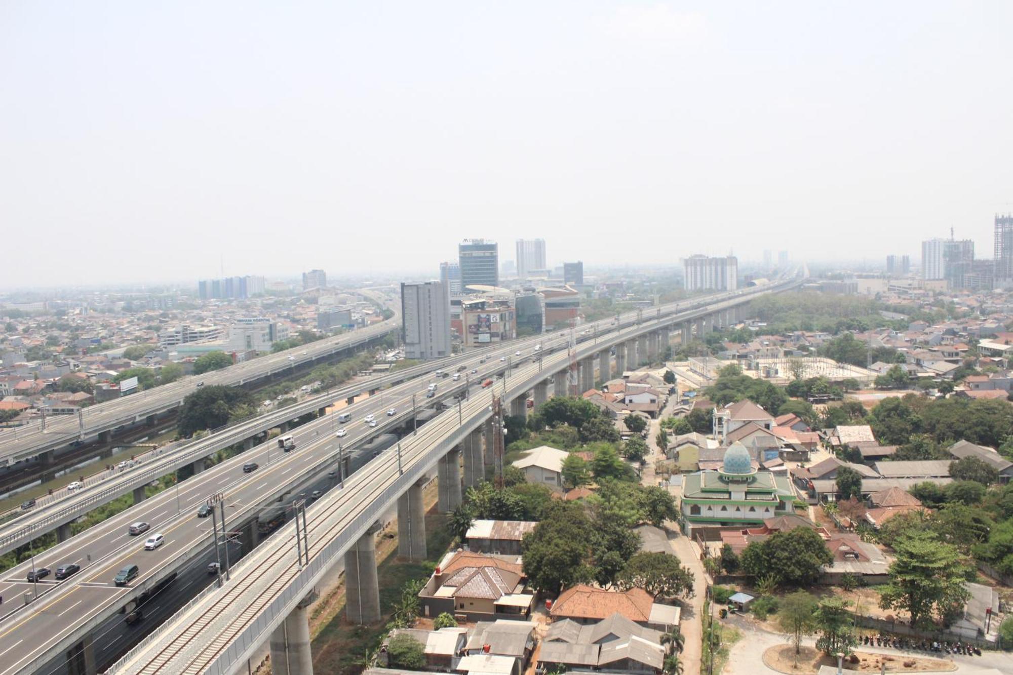 Cozy Grand Kamala Lagoon By Pelita Property Bekasi Esterno foto